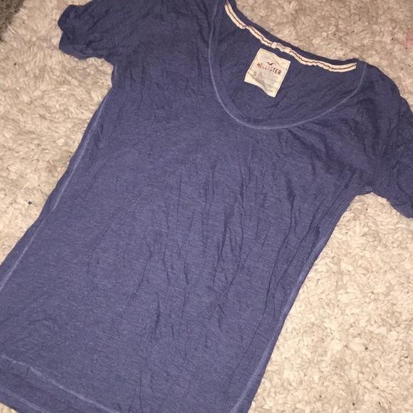 Hollister Tee - Picture 2 of 3